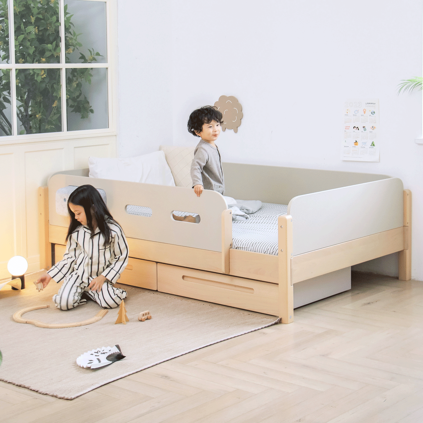 Steady Bed with 4-sided Bedrails